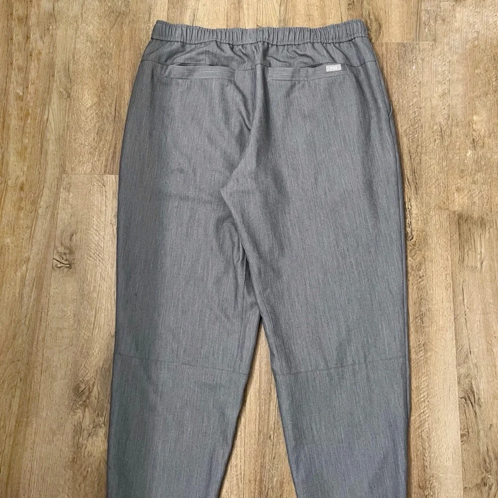 Tansen Jogger Scrub Pants Men's‎ Dark Gray with Green Drawstring Size Large